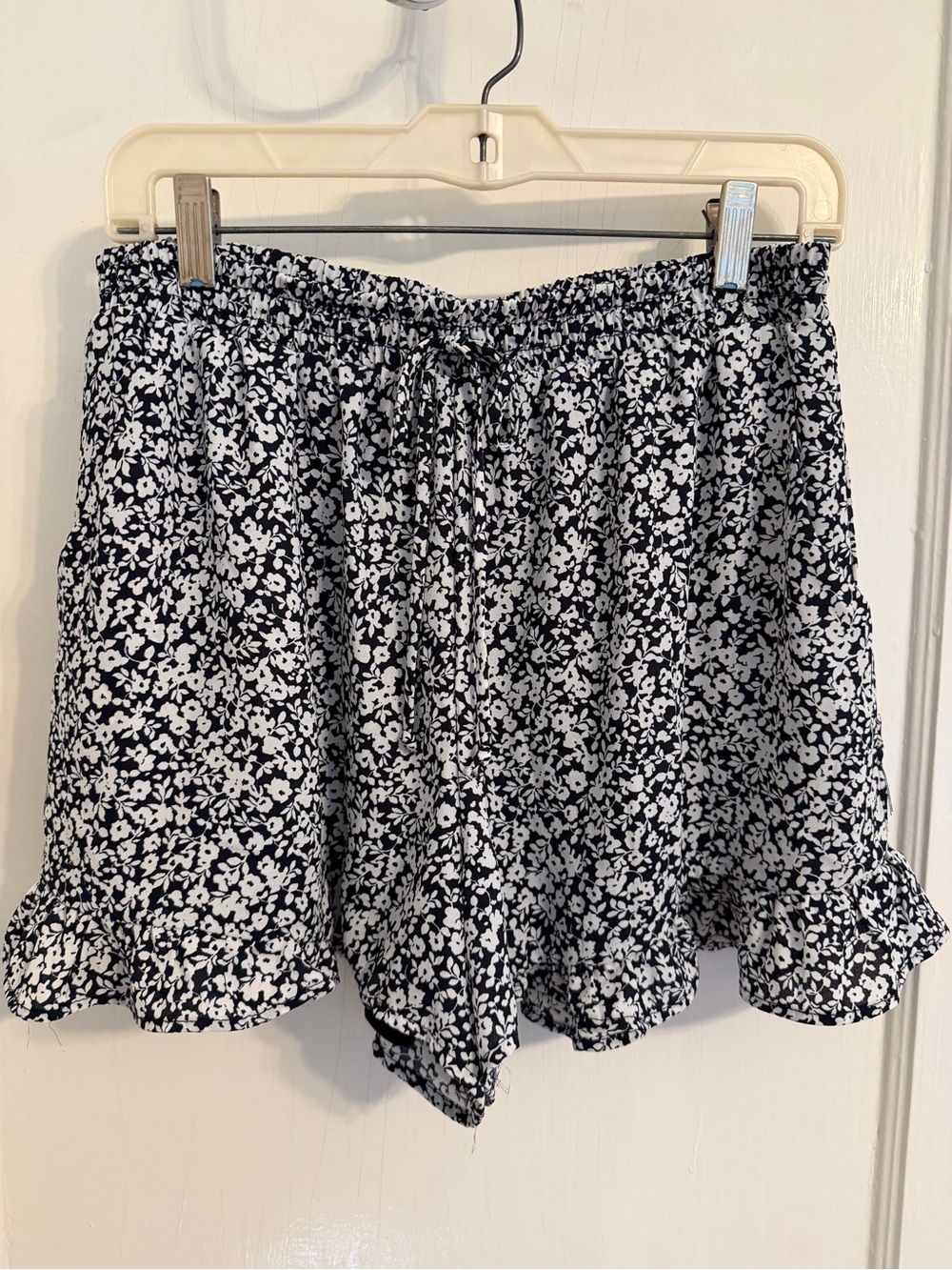 Sienna Sky Black & White Floral Ruffle-Hem Skort Shorts